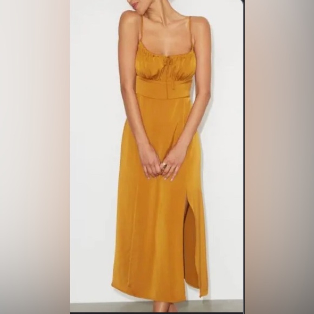 Dynamite Ruched Midi Dress